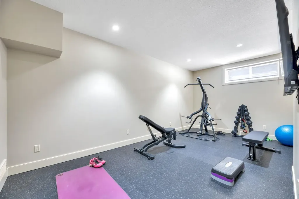 50 Heritage Lake Terrace Heritage Pointe AB T1S 4J4