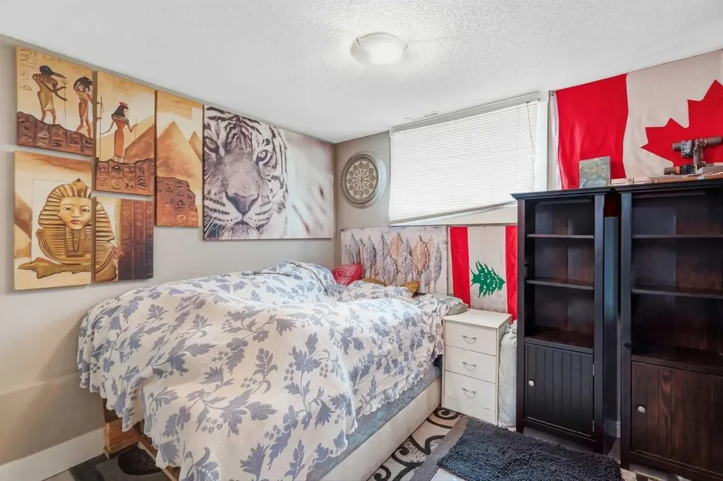 99 Pinecliff Close Calgary AB T1Y4N4