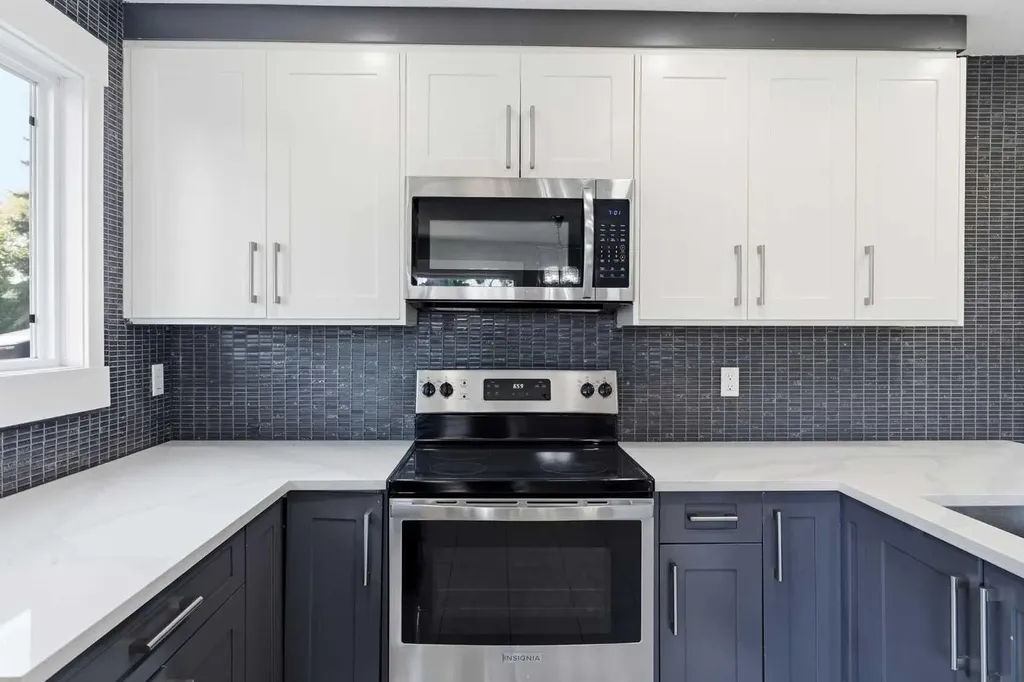99 Pinecliff Close Calgary AB T1Y4N4
