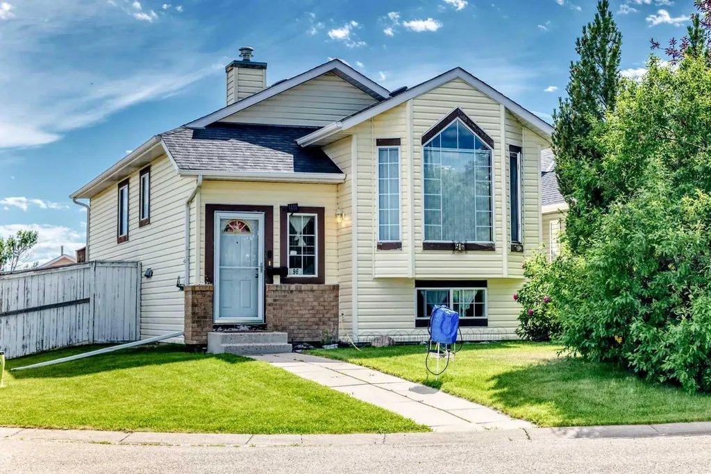 96 Covington Court NE Calgary AB T3K 4L9