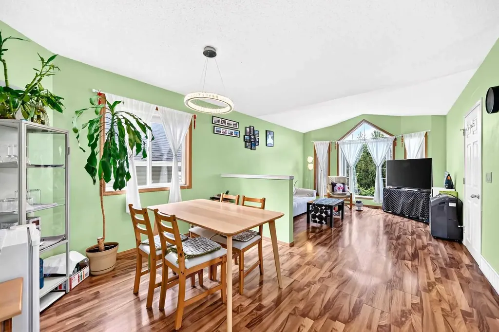 96 Covington Court NE Calgary AB T3K 4L9