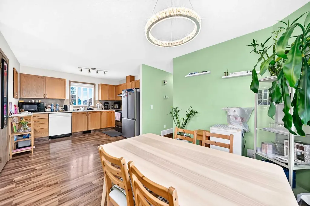 96 Covington Court NE Calgary AB T3K 4L9