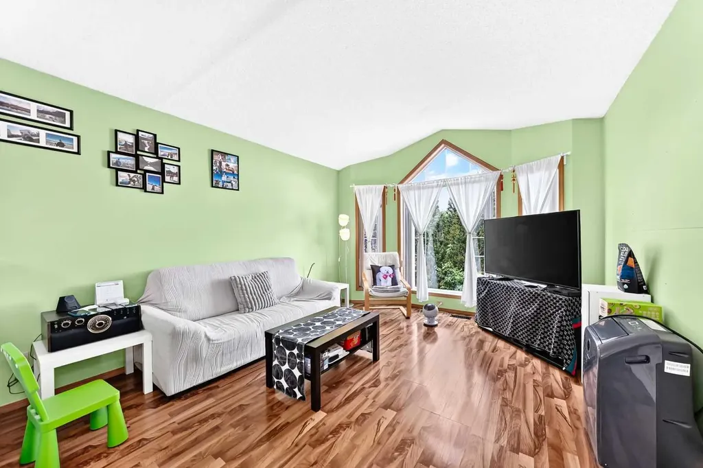 96 Covington Court NE Calgary AB T3K 4L9