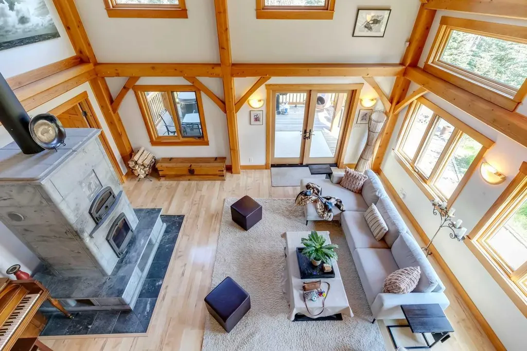 16 Highlands Place Bragg Creek AB T0L 0K0