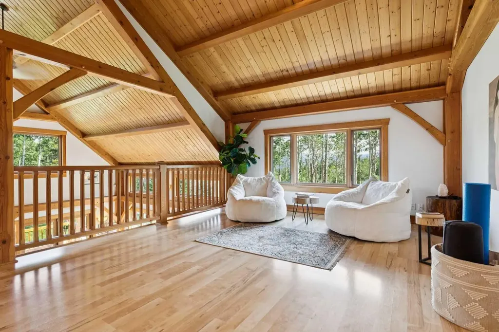 16 Highlands Place Bragg Creek AB T0L 0K0