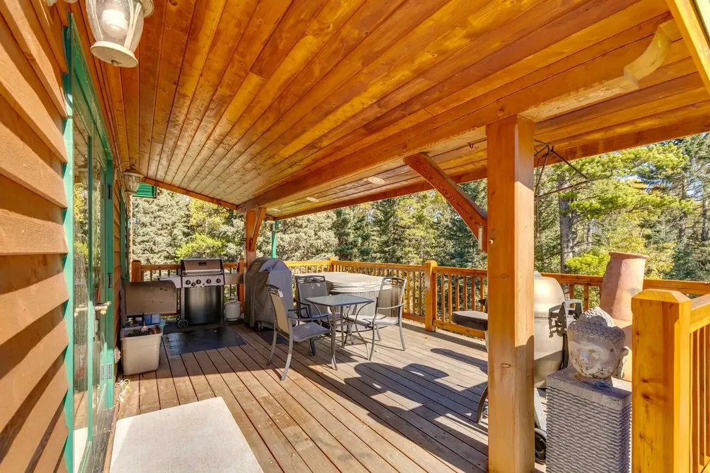16 Highlands Place Bragg Creek AB T0L 0K0