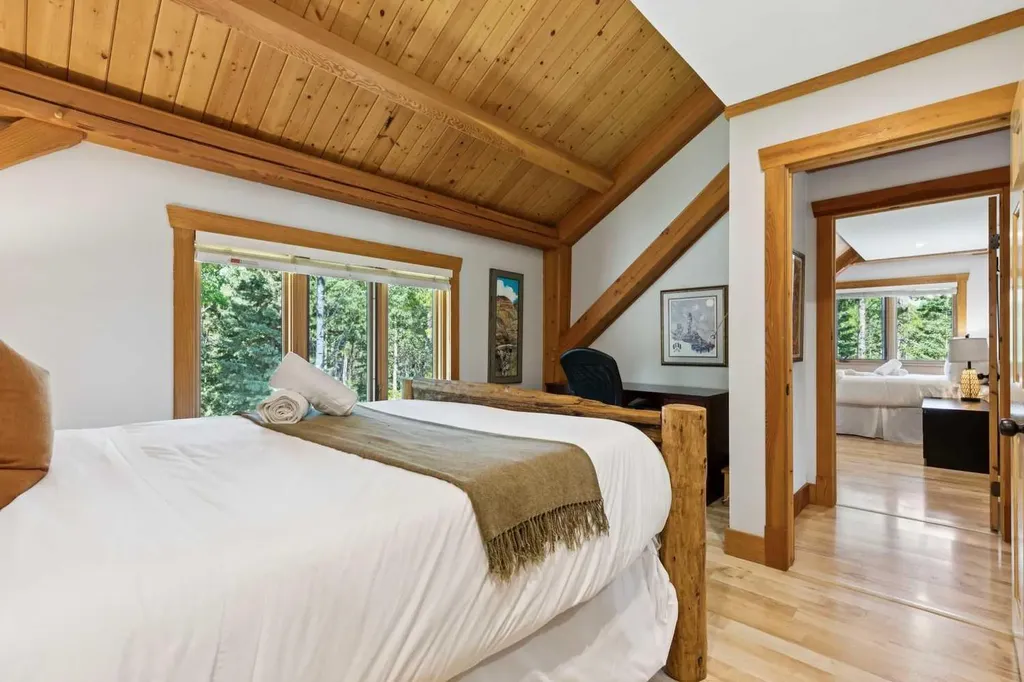 16 Highlands Place Bragg Creek AB T0L 0K0