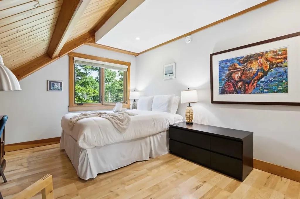 16 Highlands Place Bragg Creek AB T0L 0K0