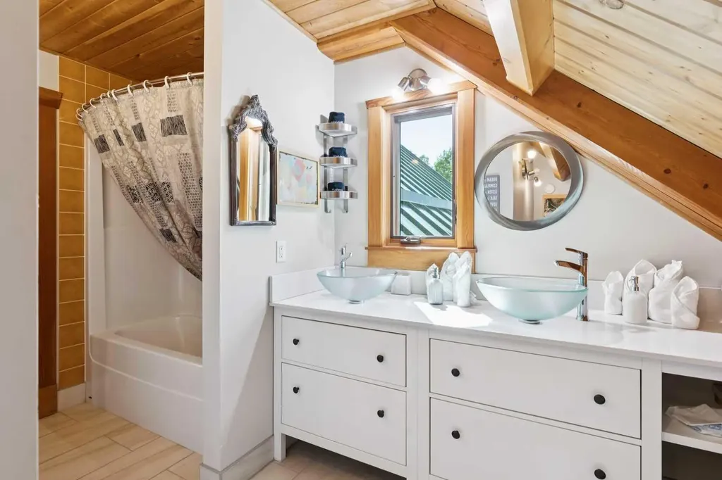 16 Highlands Place Bragg Creek AB T0L 0K0