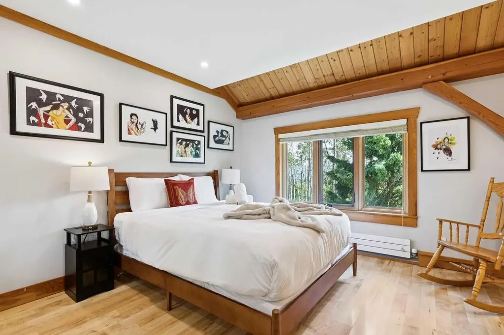 16 Highlands Place Bragg Creek AB T0L 0K0