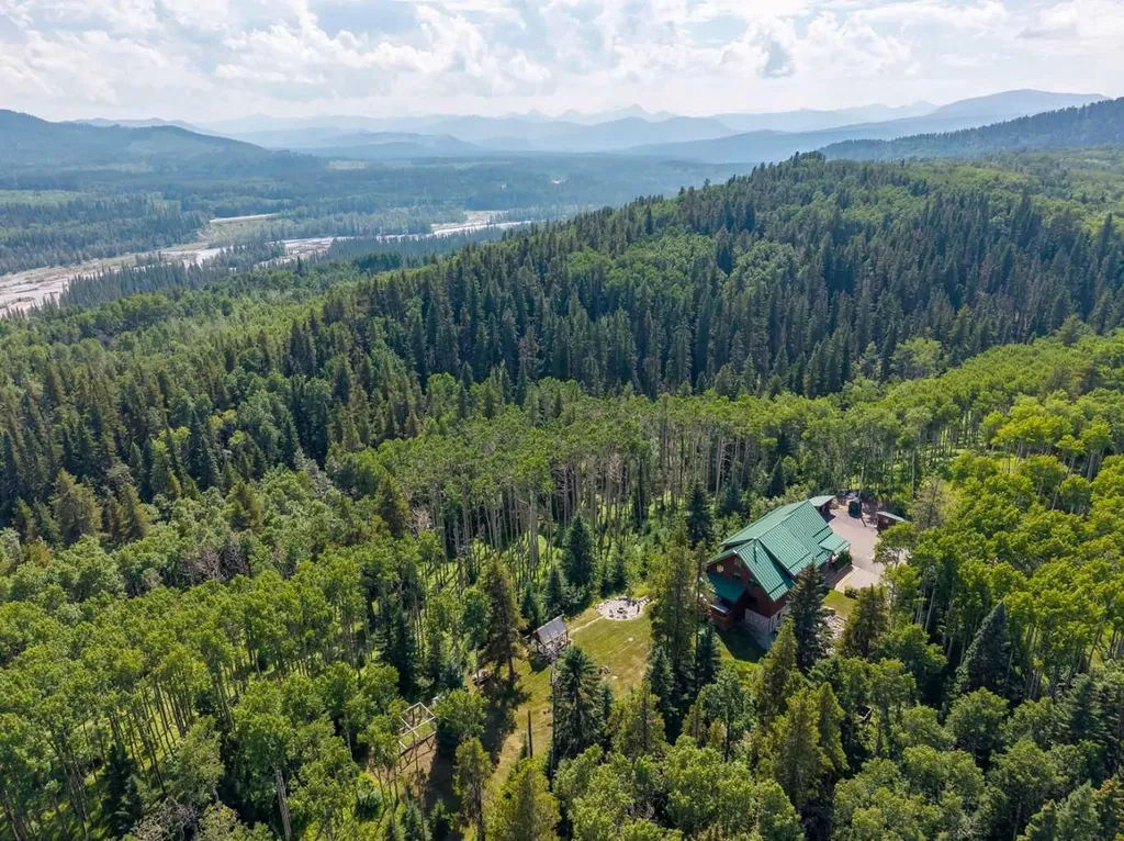 16 Highlands Place Bragg Creek AB T0L 0K0