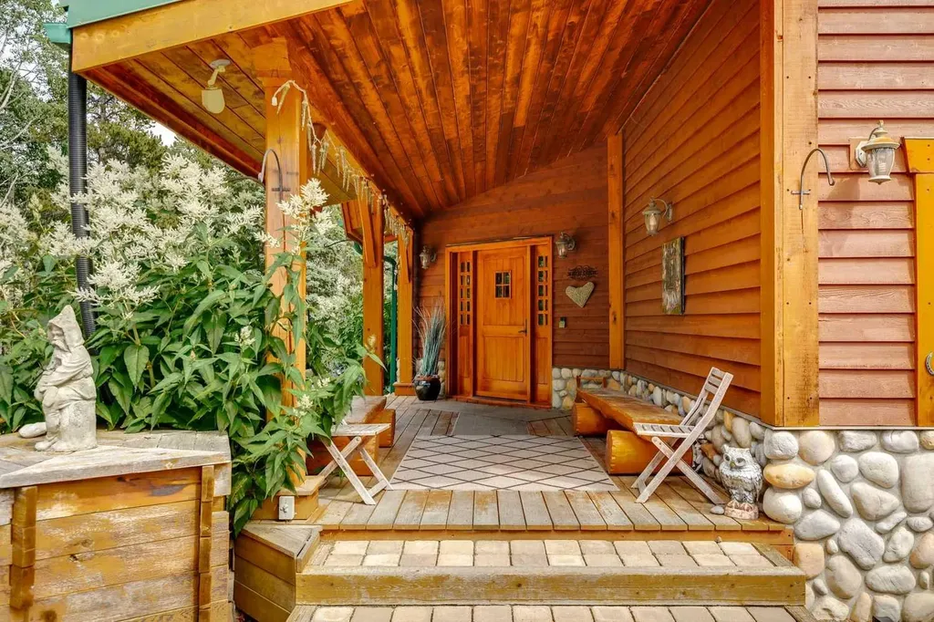 16 Highlands Place Bragg Creek AB T0L 0K0