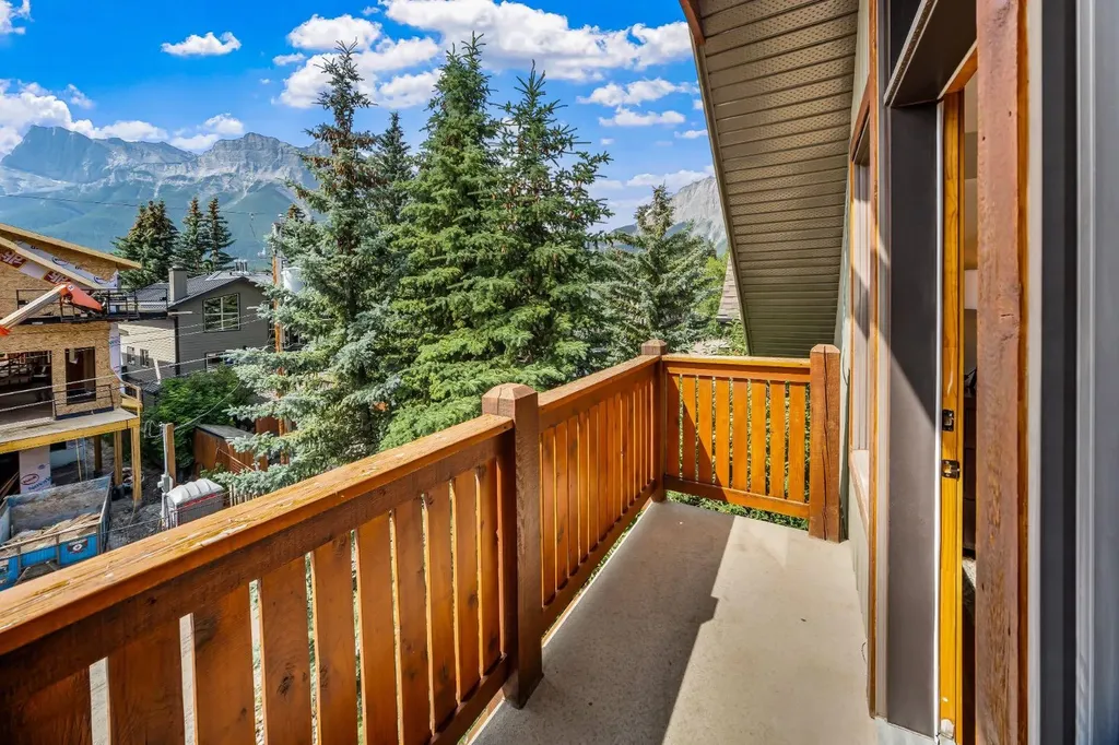 813 5th Street Canmore AB T1W 2G1