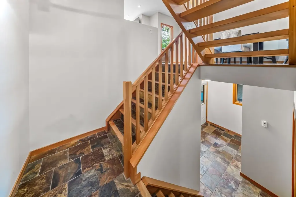 813 5th Street Canmore AB T1W 2G1