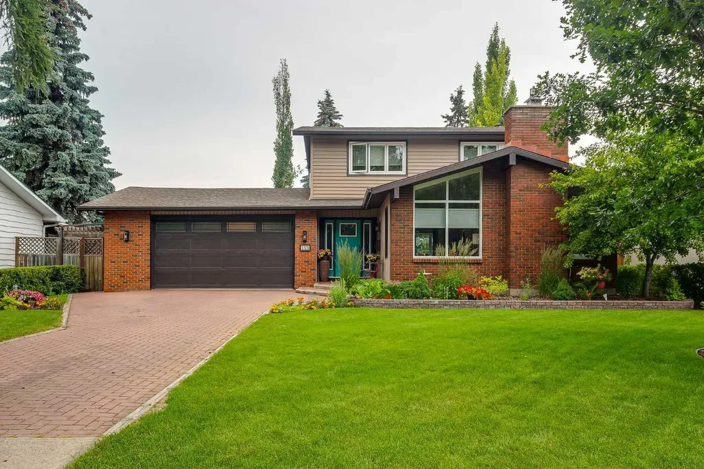 111 Selkirk Boulevard Red Deer AB T4N 0G8