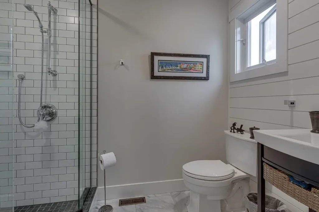 111 Selkirk Boulevard Red Deer AB T4N 0G8