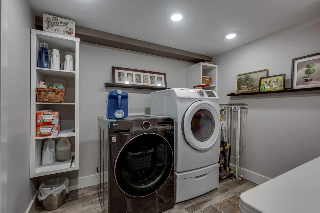 111 Selkirk Boulevard Red Deer AB T4N 0G8