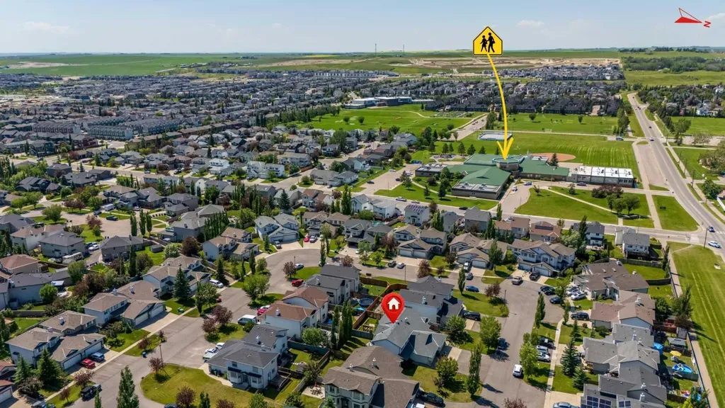 66 Canoe Close SW Airdrie AB T4B 2N4