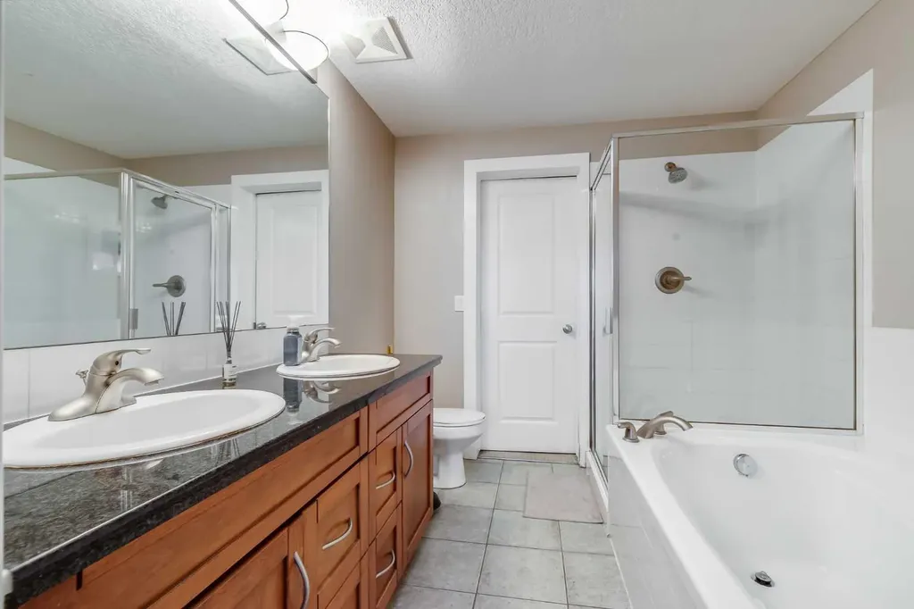 1818 14 Street SW Calgary AB T2T 3S9