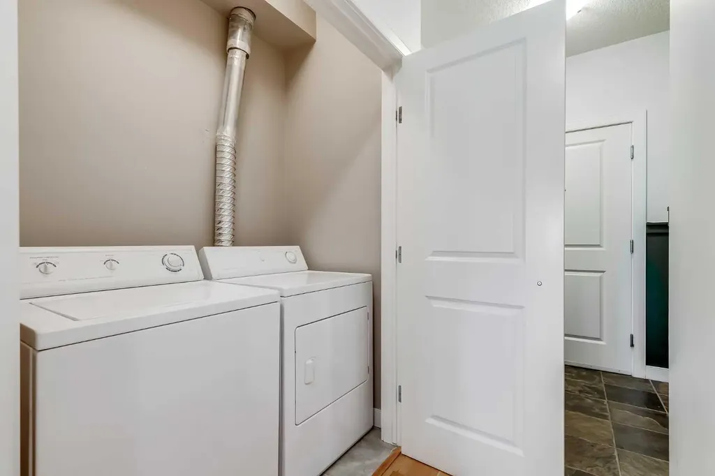 1818 14 Street SW Calgary AB T2T 3S9
