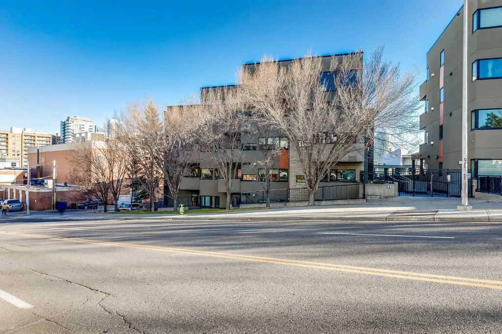 1818 14 Street SW Calgary AB T2T 3S9