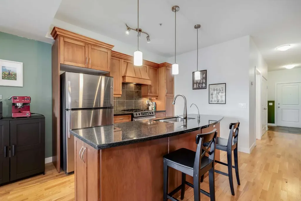 1818 14 Street SW Calgary AB T2T 3S9