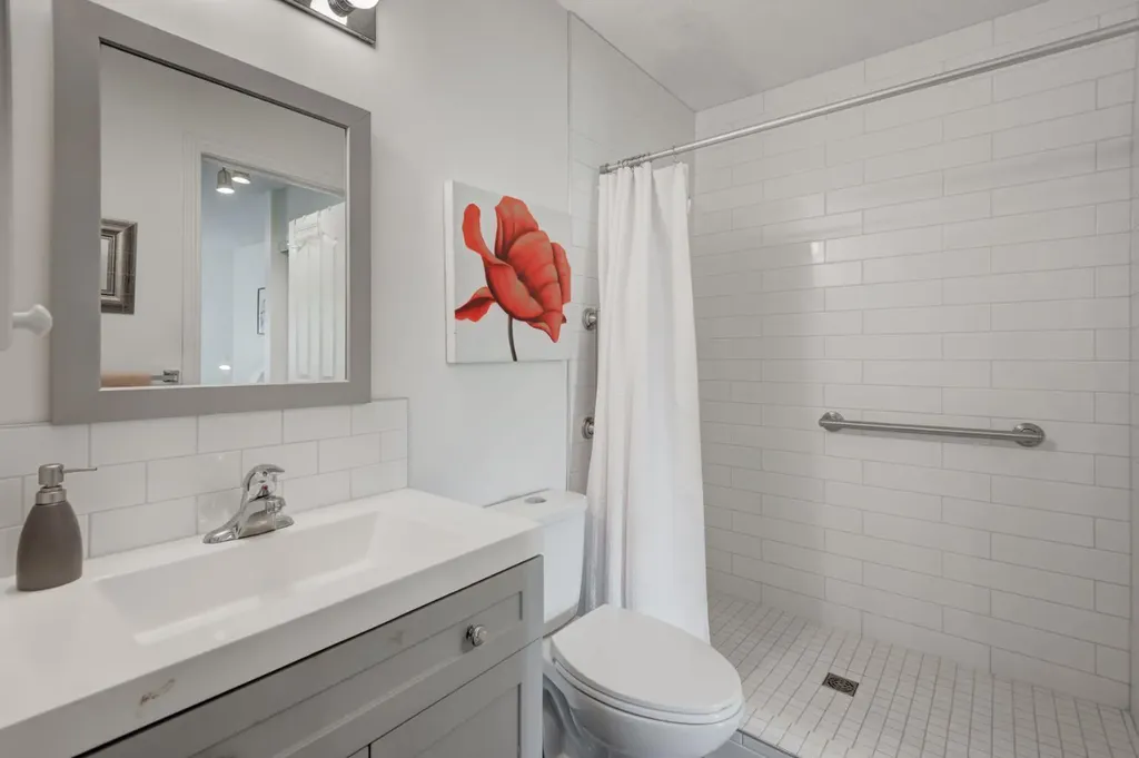 1818 Simcoe Boulevard SW Calgary AB T3H 3L9