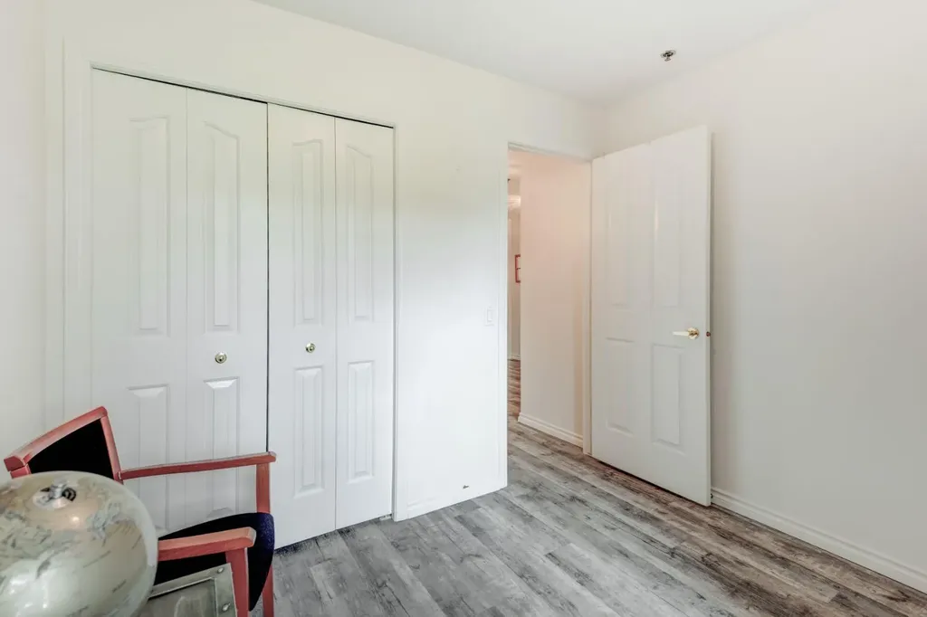 1818 Simcoe Boulevard SW Calgary AB T3H 3L9