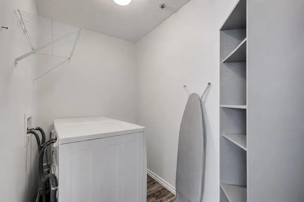 1818 Simcoe Boulevard SW Calgary AB T3H 3L9