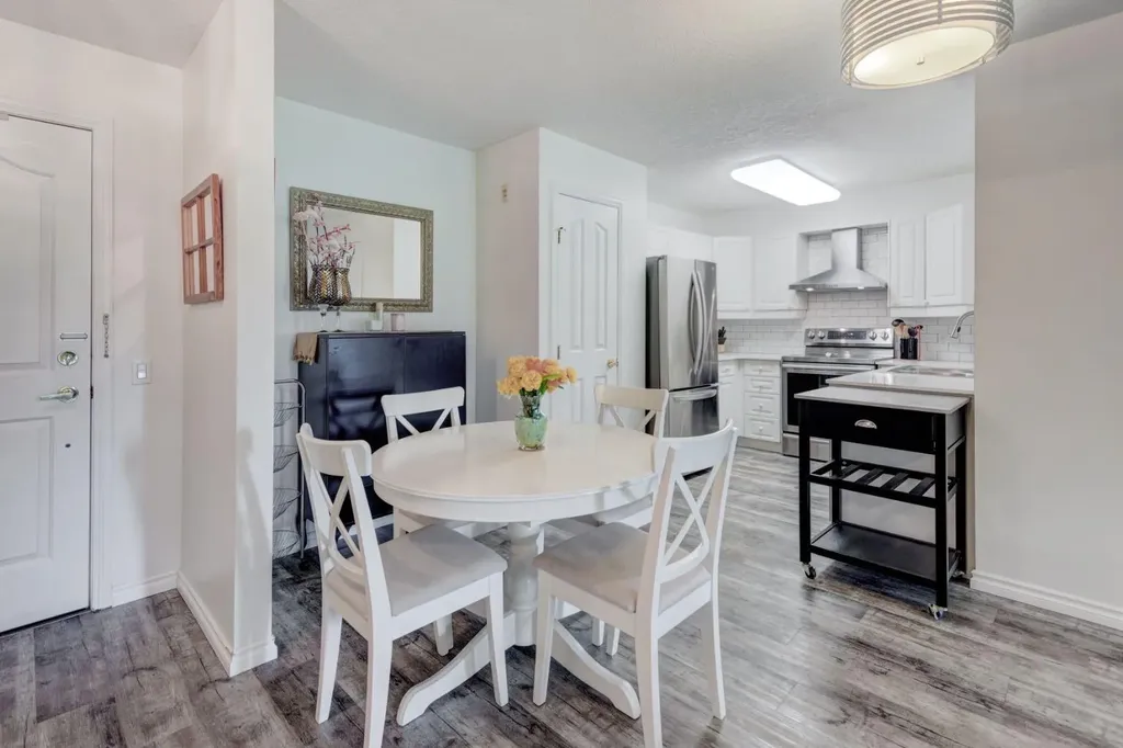 1818 Simcoe Boulevard SW Calgary AB T3H 3L9