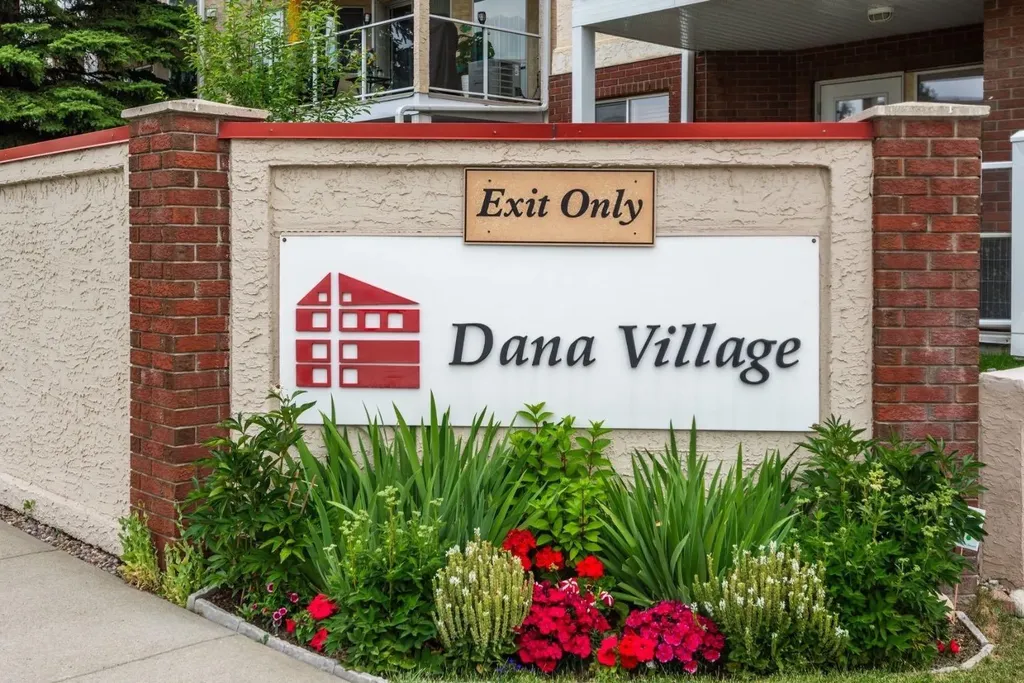 1818 Simcoe Boulevard SW Calgary AB T3H 3L9