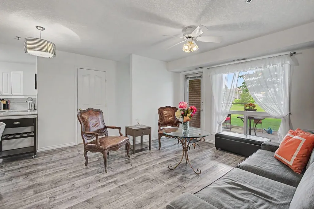 1818 Simcoe Boulevard SW Calgary AB T3H 3L9