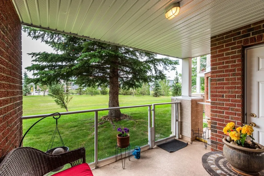 1818 Simcoe Boulevard SW Calgary AB T3H 3L9