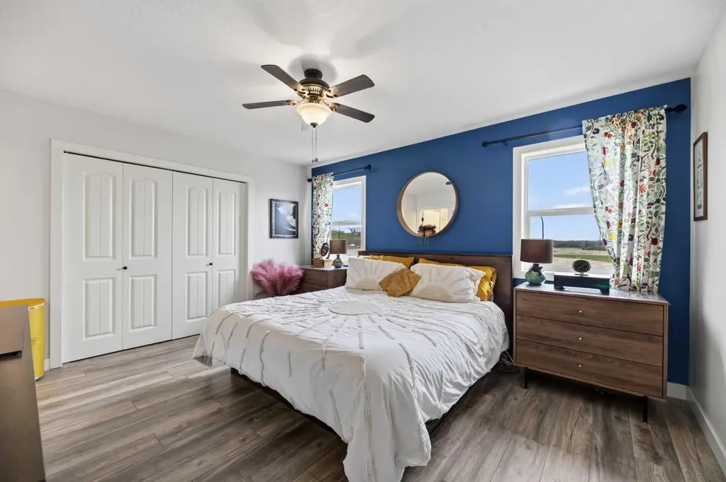 6 Valarosa Cove Didsbury AB T0M 0W0