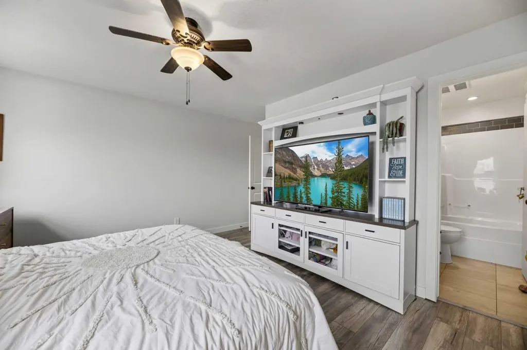 6 Valarosa Cove Didsbury AB T0M 0W0
