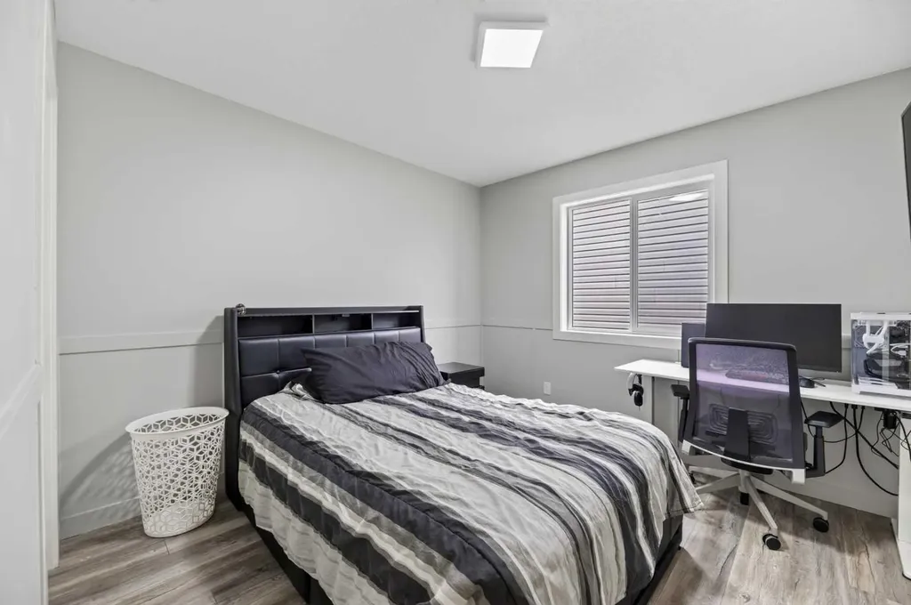 6 Valarosa Cove Didsbury AB T0M 0W0