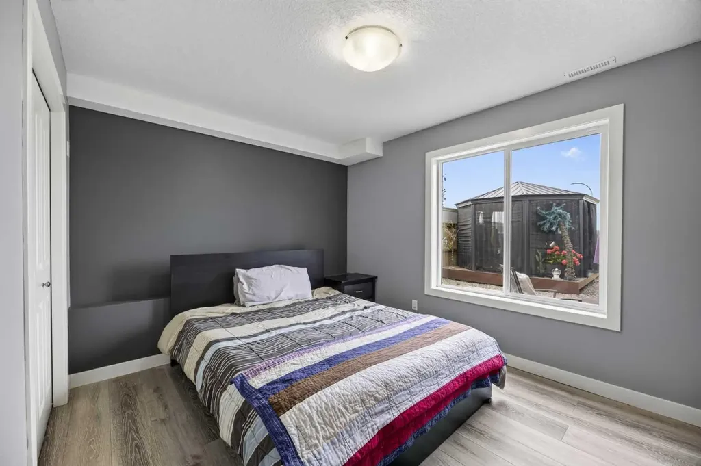 6 Valarosa Cove Didsbury AB T0M 0W0