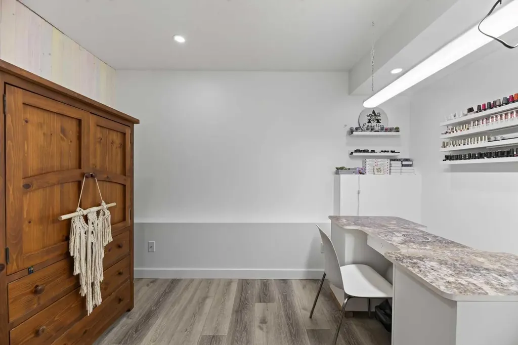 6 Valarosa Cove Didsbury AB T0M 0W0