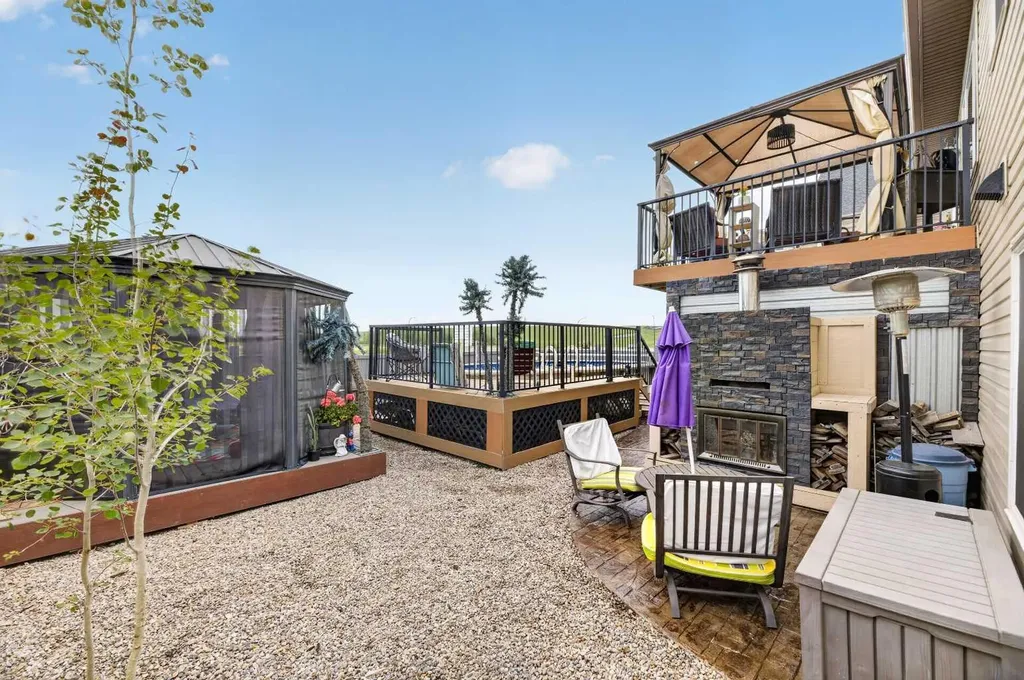 6 Valarosa Cove Didsbury AB T0M 0W0