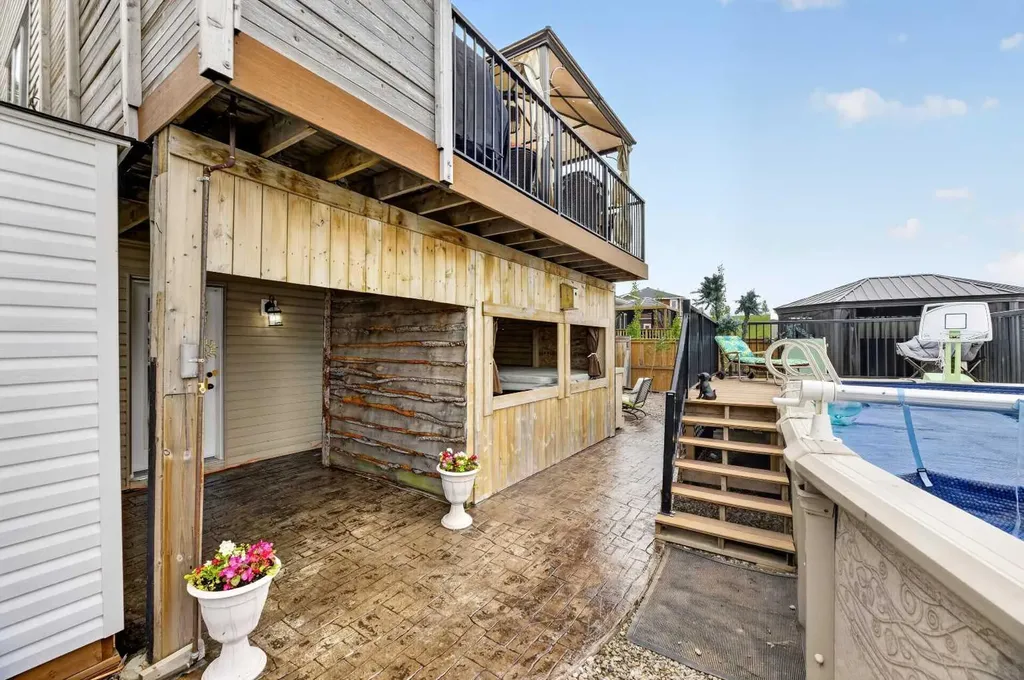 6 Valarosa Cove Didsbury AB T0M 0W0