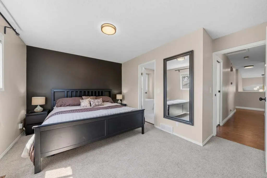 71 Riverglen Crescent SE Calgary AB T2C3J3