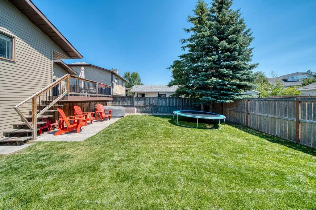 71 Riverglen Crescent SE Calgary AB T2C3J3