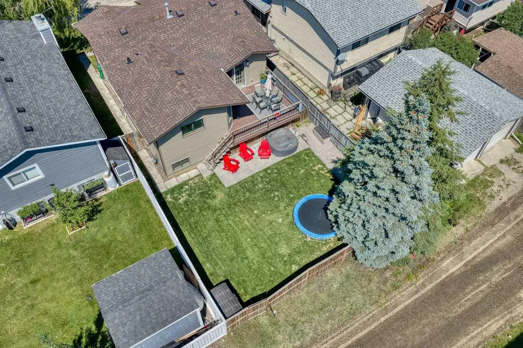 71 Riverglen Crescent SE Calgary AB T2C3J3
