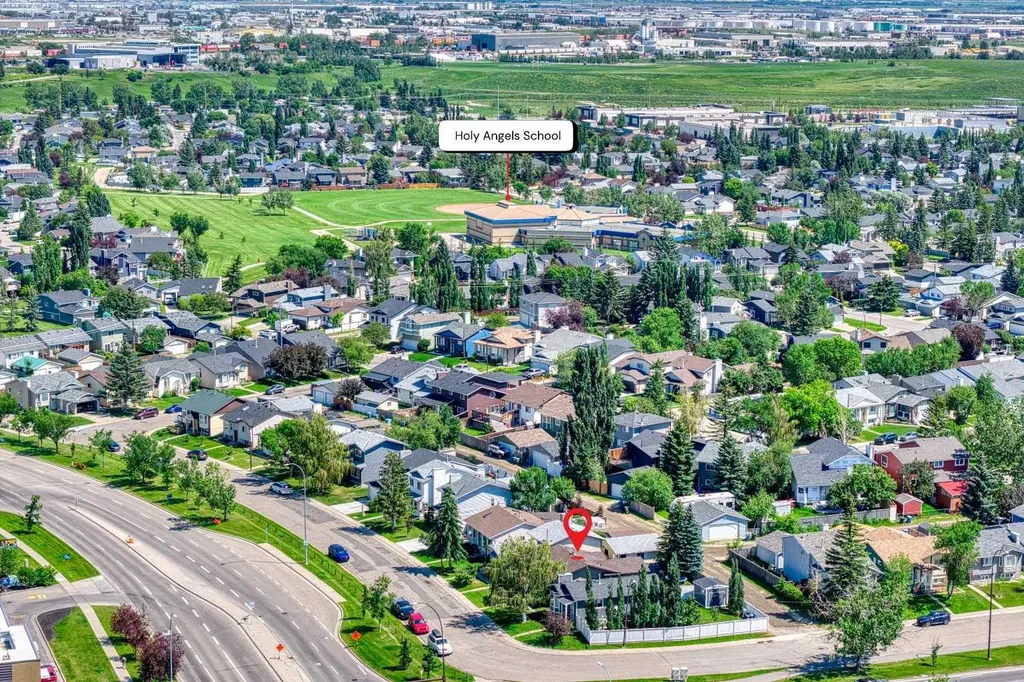 71 Riverglen Crescent SE Calgary AB T2C3J3