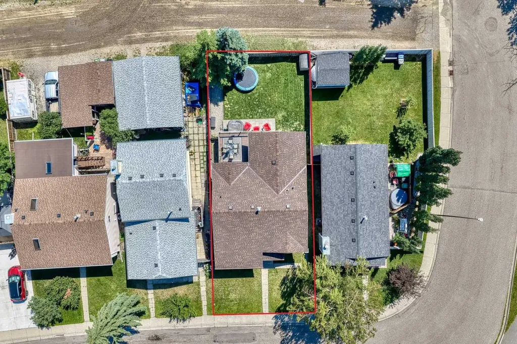 71 Riverglen Crescent SE Calgary AB T2C3J3