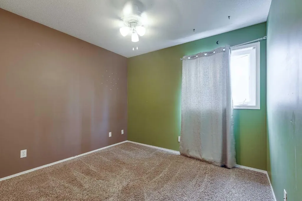 82 Ruttan Close Red Deer AB T4P 3T2