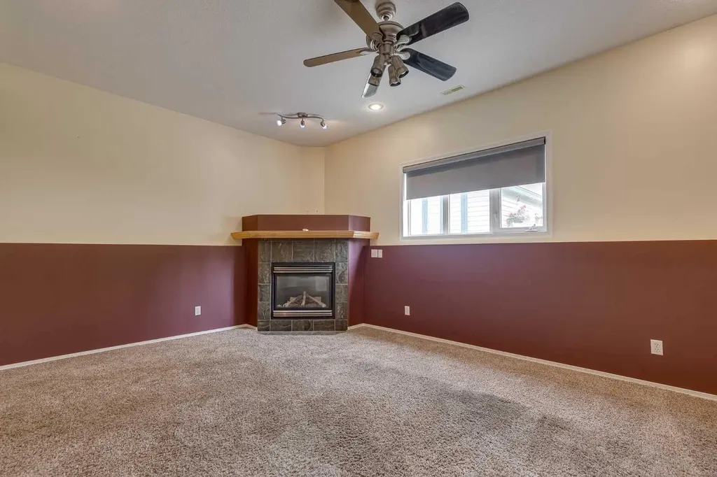 82 Ruttan Close Red Deer AB T4P 3T2