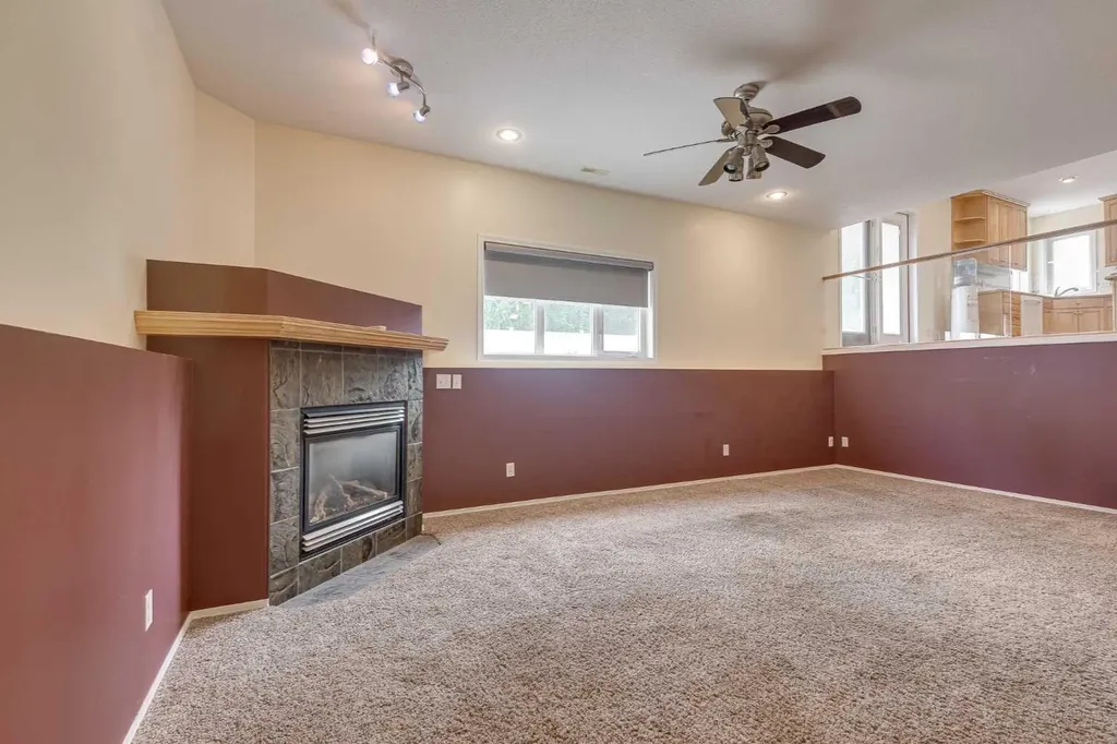 82 Ruttan Close Red Deer AB T4P 3T2