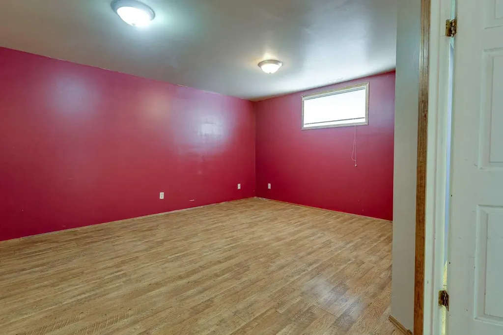 82 Ruttan Close Red Deer AB T4P 3T2
