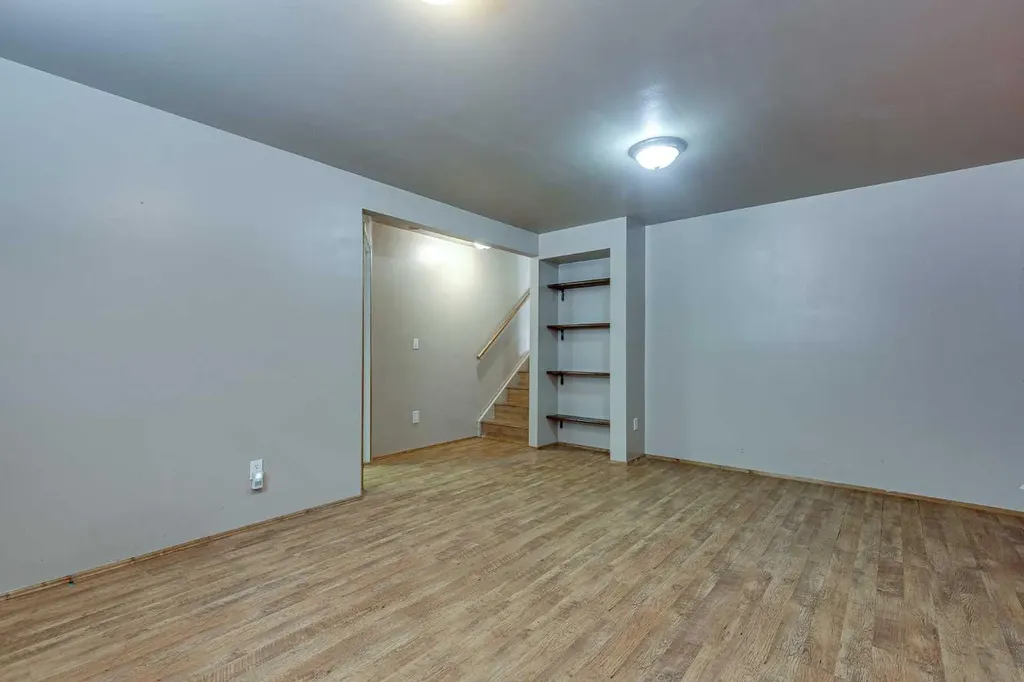 82 Ruttan Close Red Deer AB T4P 3T2